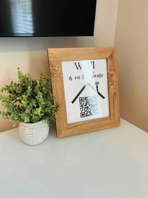 One-Of-A-Kind Smart, Cookie Themed Home For Up To 6 كلاركسفيل المظهر الخارجي الصورة