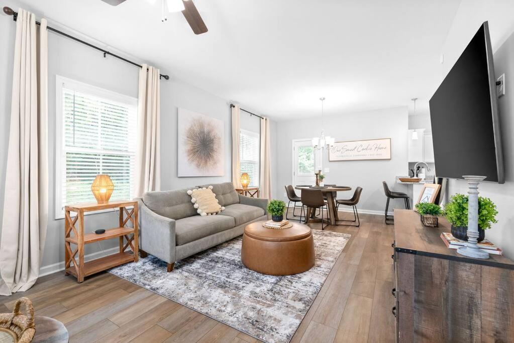 One-Of-A-Kind Smart, Cookie Themed Home For Up To 6 كلاركسفيل المظهر الخارجي الصورة