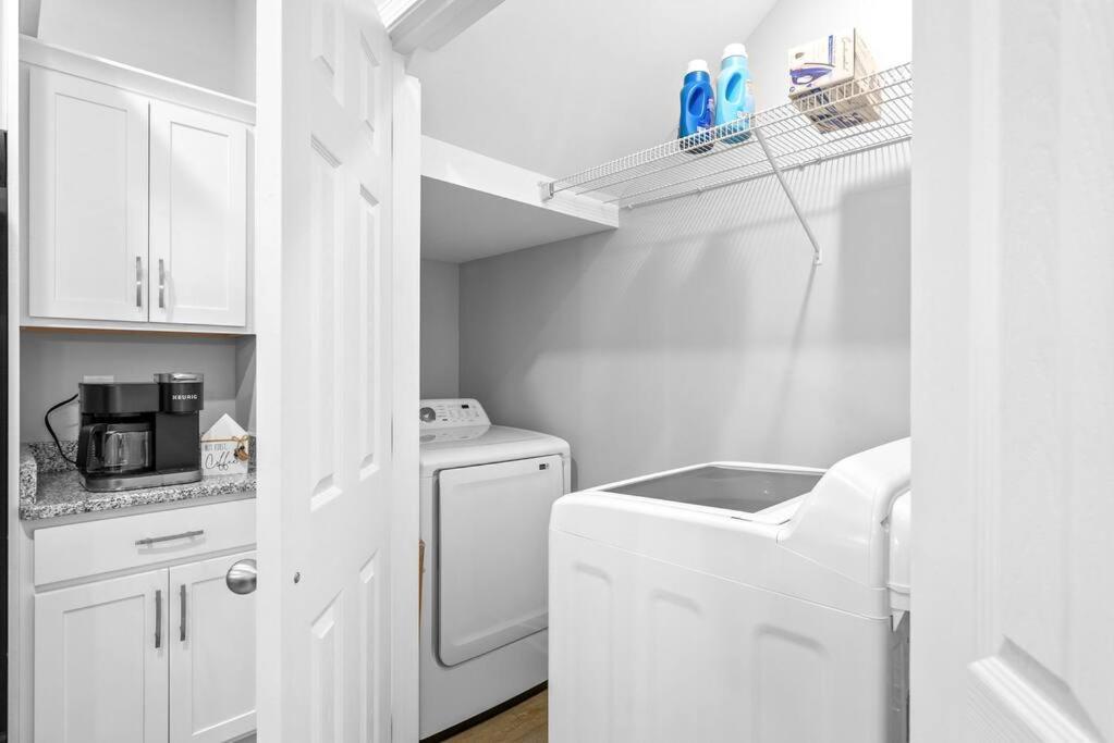 One-Of-A-Kind Smart, Cookie Themed Home For Up To 6 كلاركسفيل المظهر الخارجي الصورة