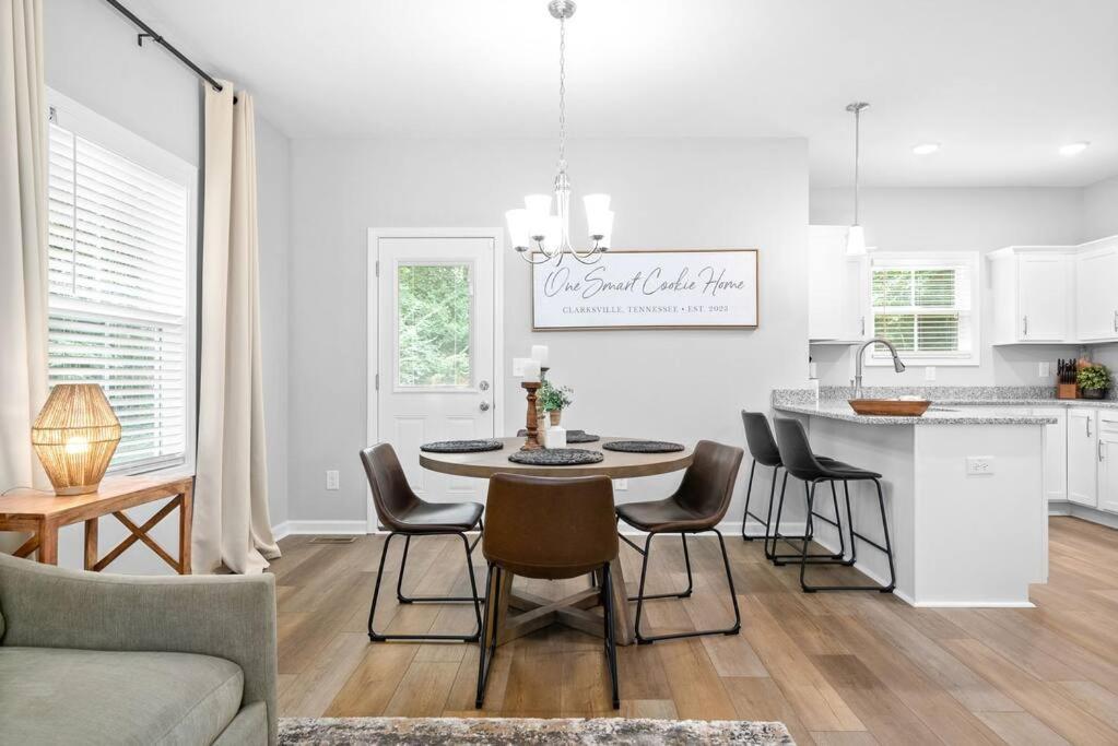 One-Of-A-Kind Smart, Cookie Themed Home For Up To 6 كلاركسفيل المظهر الخارجي الصورة